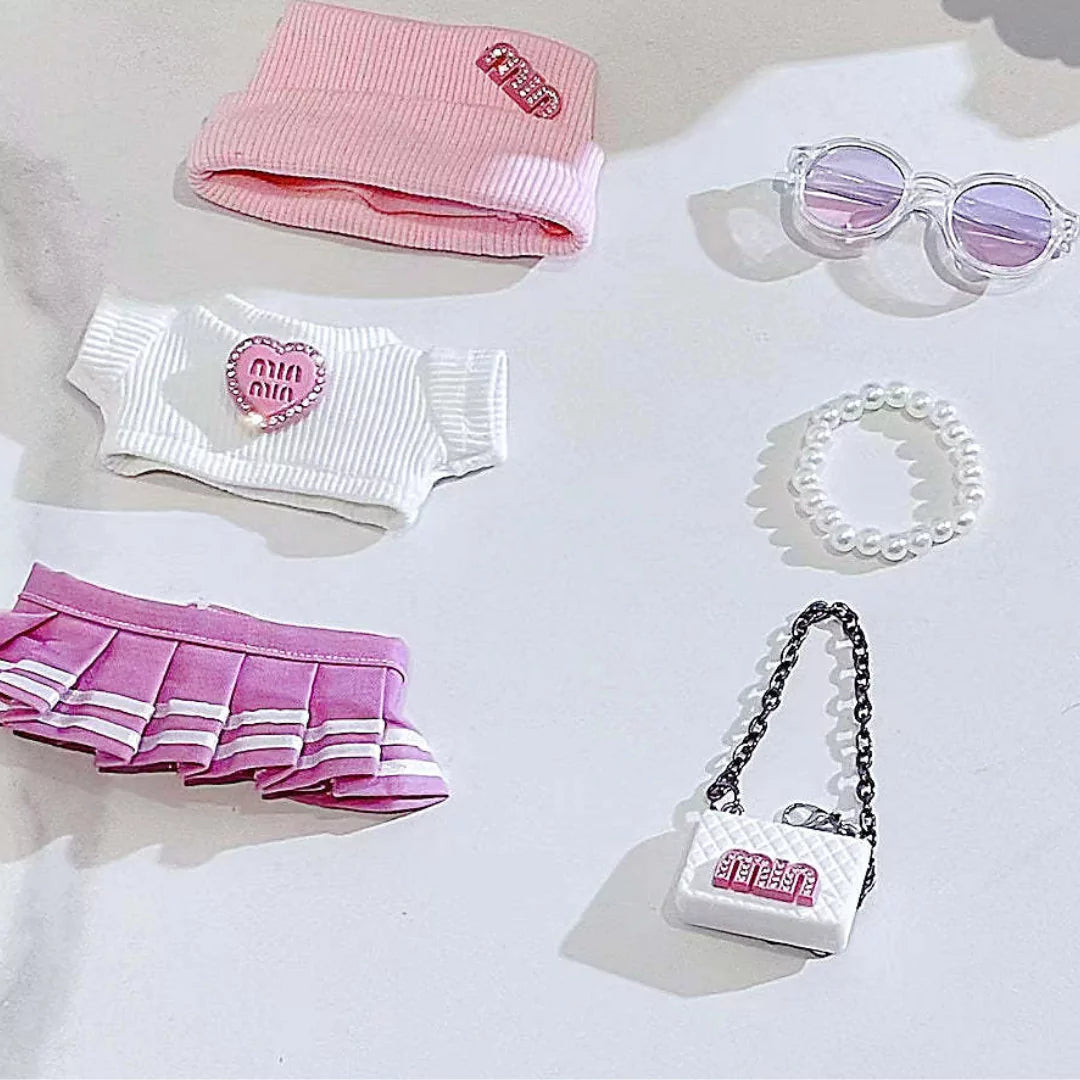 Traje de Labubu miumiu