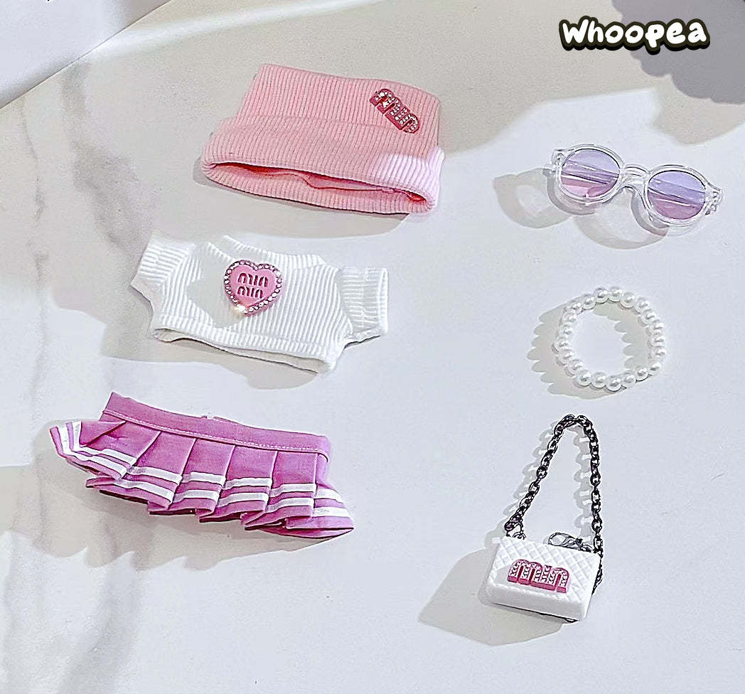 Traje de Labubu miumiu