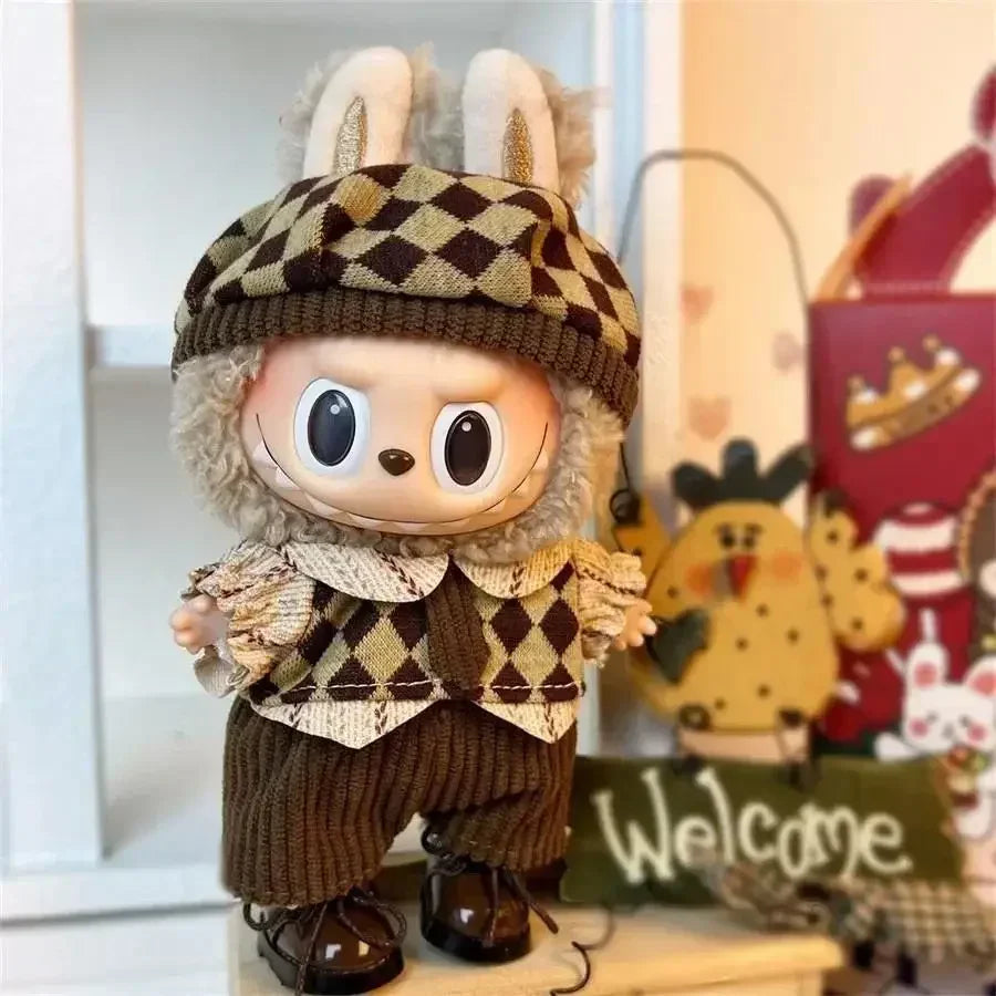 Vintage Checkered Outfit on 17cm plush doll: argyle checkered beret, matching argyle collared jacket.