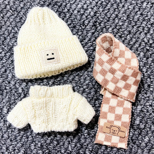 Chequered Knit Set on 17cm plush doll: black-and-white chequered knit sweater, dark denim mini shorts.