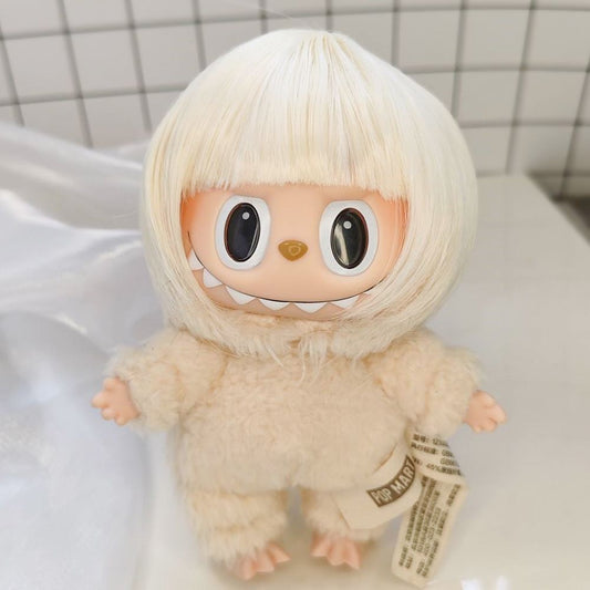 Platinum Blonde Set on 17cm plush doll: platinum blonde full wig with layered bangs and straight styling, 17cm plush doll...